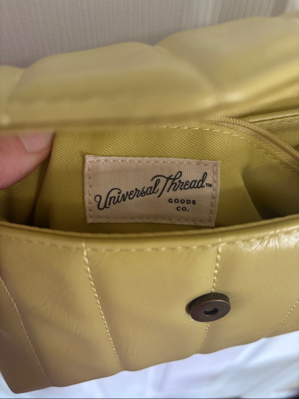 Universal Thread Quilted Crossbody in citron